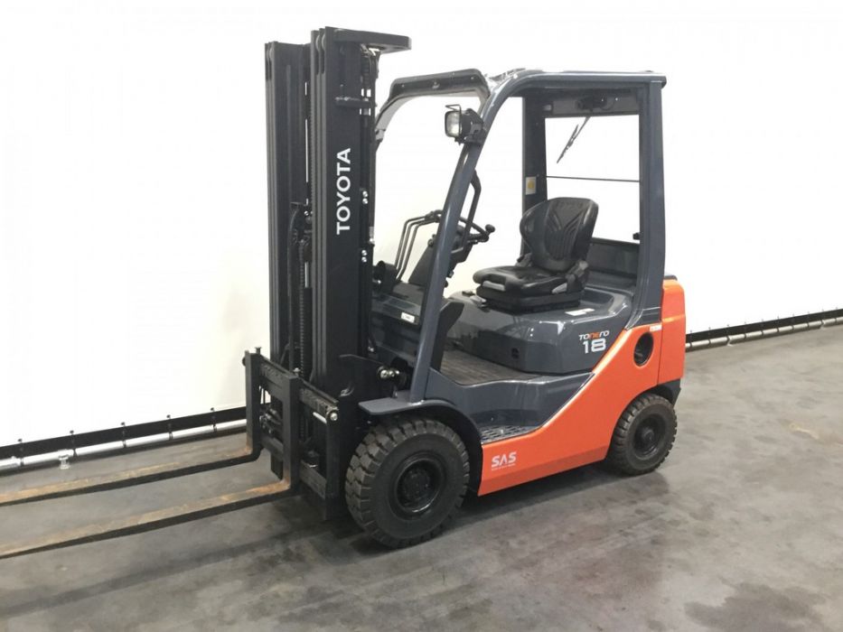 CARRELLO ELEVATORE USATO DIESEL TOYOTA 02-8FDF18 in vendita - foto 1