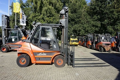 CARRELLO ELEVATORE USATO GPL LINDE H70T-02  in vendita - foto 1