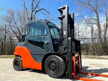 CARRELLO ELEVATORE USATO GPL TOYOTA 8FG35U in vendita - foto 1