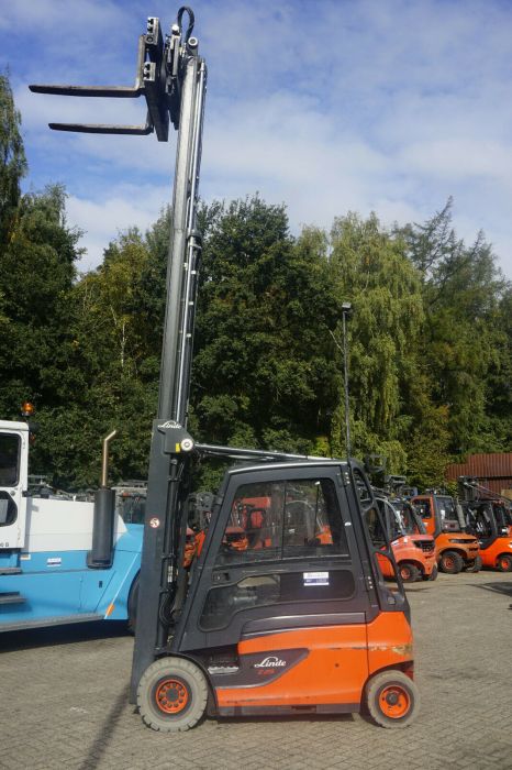 CARRELLO ELEVATORE USATO ELETTRICO LINDE E25L-01 in vendita - foto 3