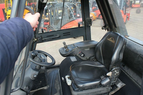 CARRELLO ELEVATORE USATO DIESEL LINDE H60D-02 in vendita - foto 3