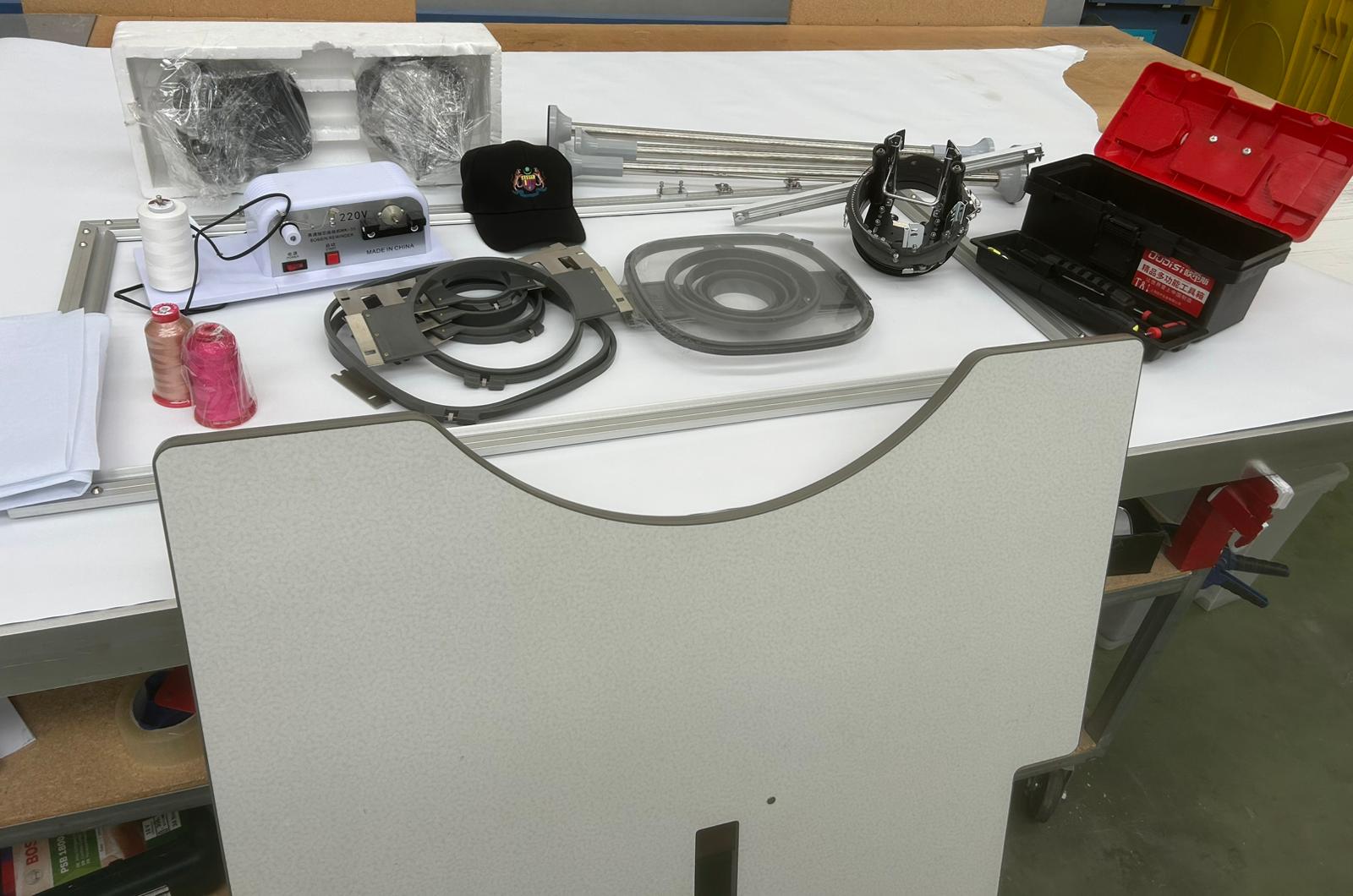 RICAMATRICE 15AGHI + KIT CAPPELLI + TAGLIO LASER in vendita - foto 4