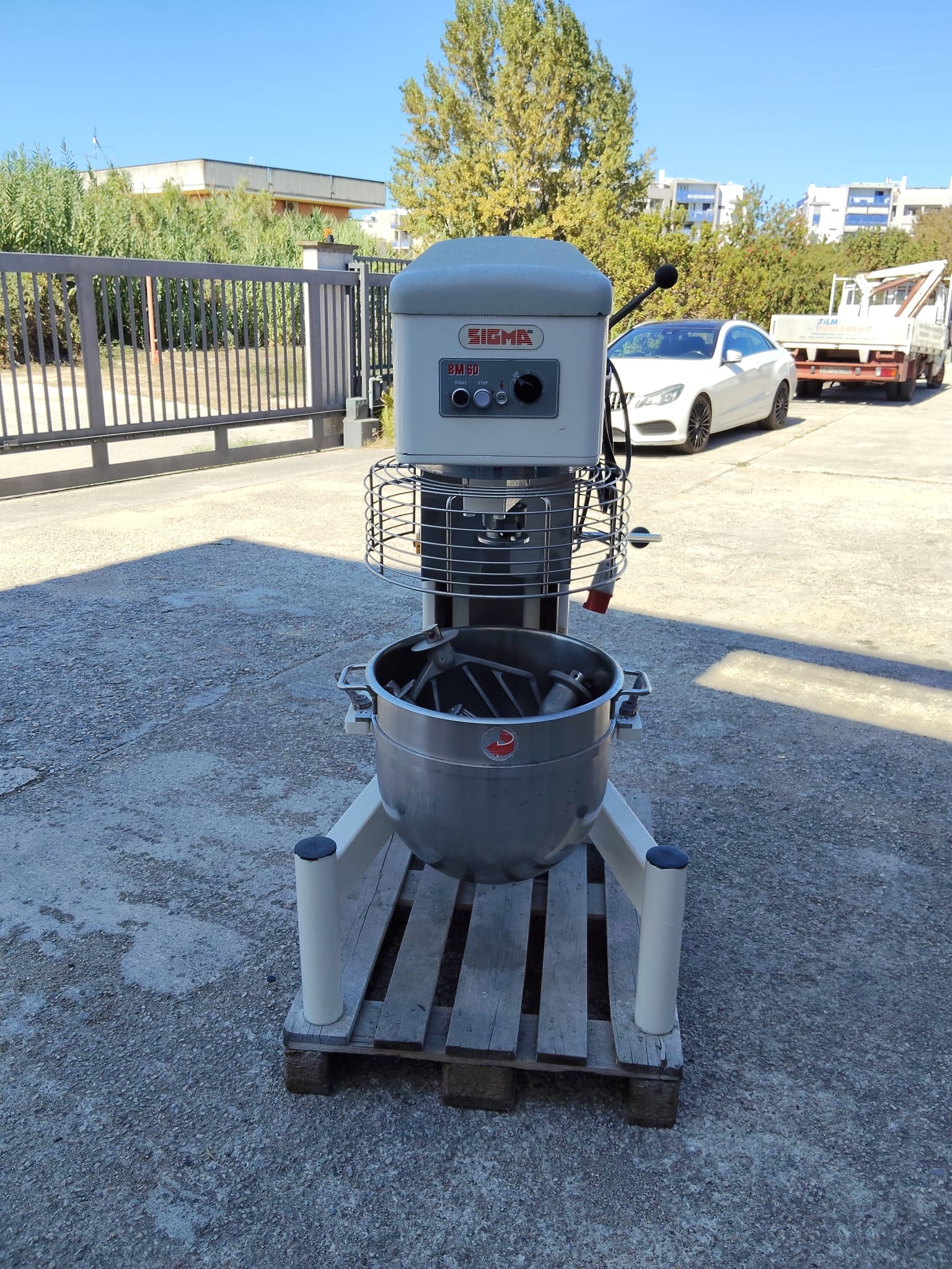 Planetaria ind.le Marca SIGMA da 60 litri in vendita - foto 3