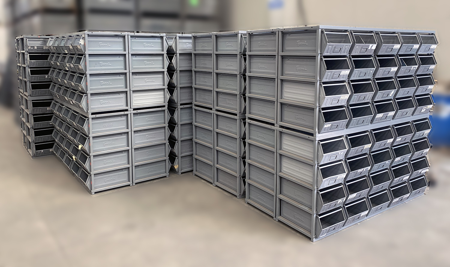 Scaffalatura cassettiera usata per cassette in metallo in vendita - foto 8