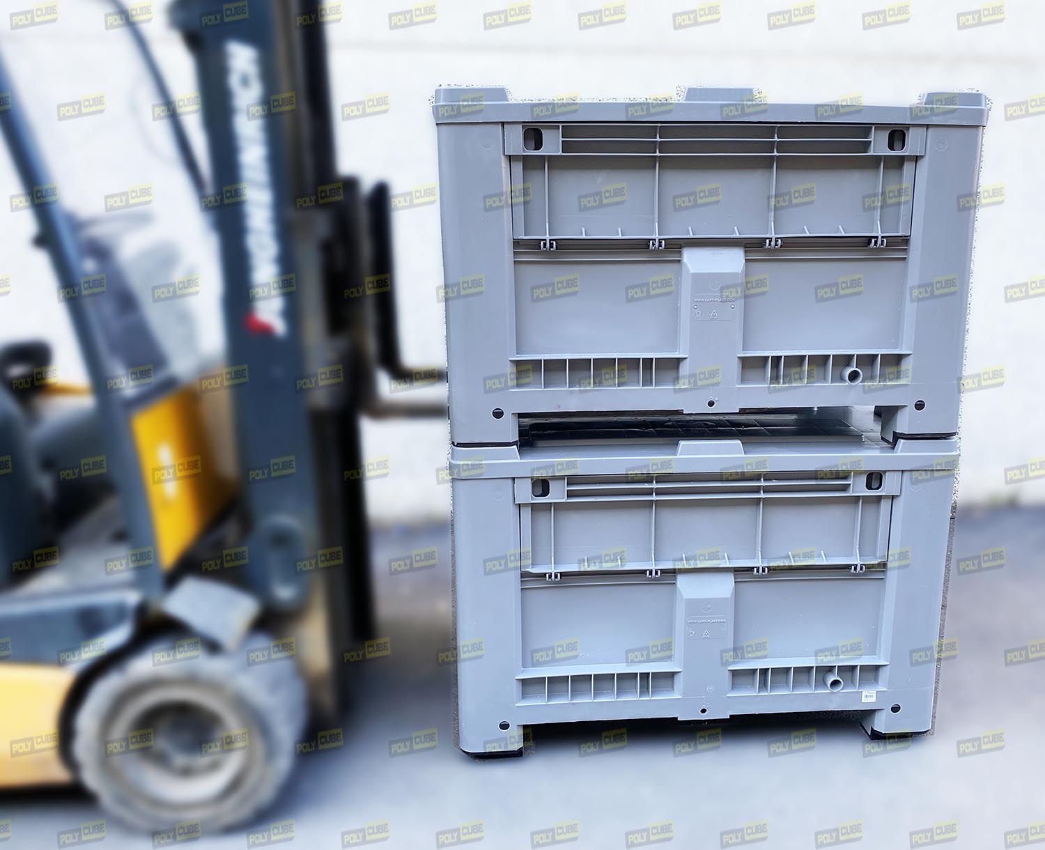 Cassoni in plastica bins usati con coperchio in vendita - foto 6