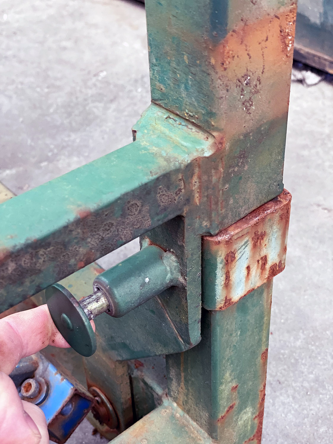 Pedane metalliche usate con sponde ripieghevoli in vendita - foto 9