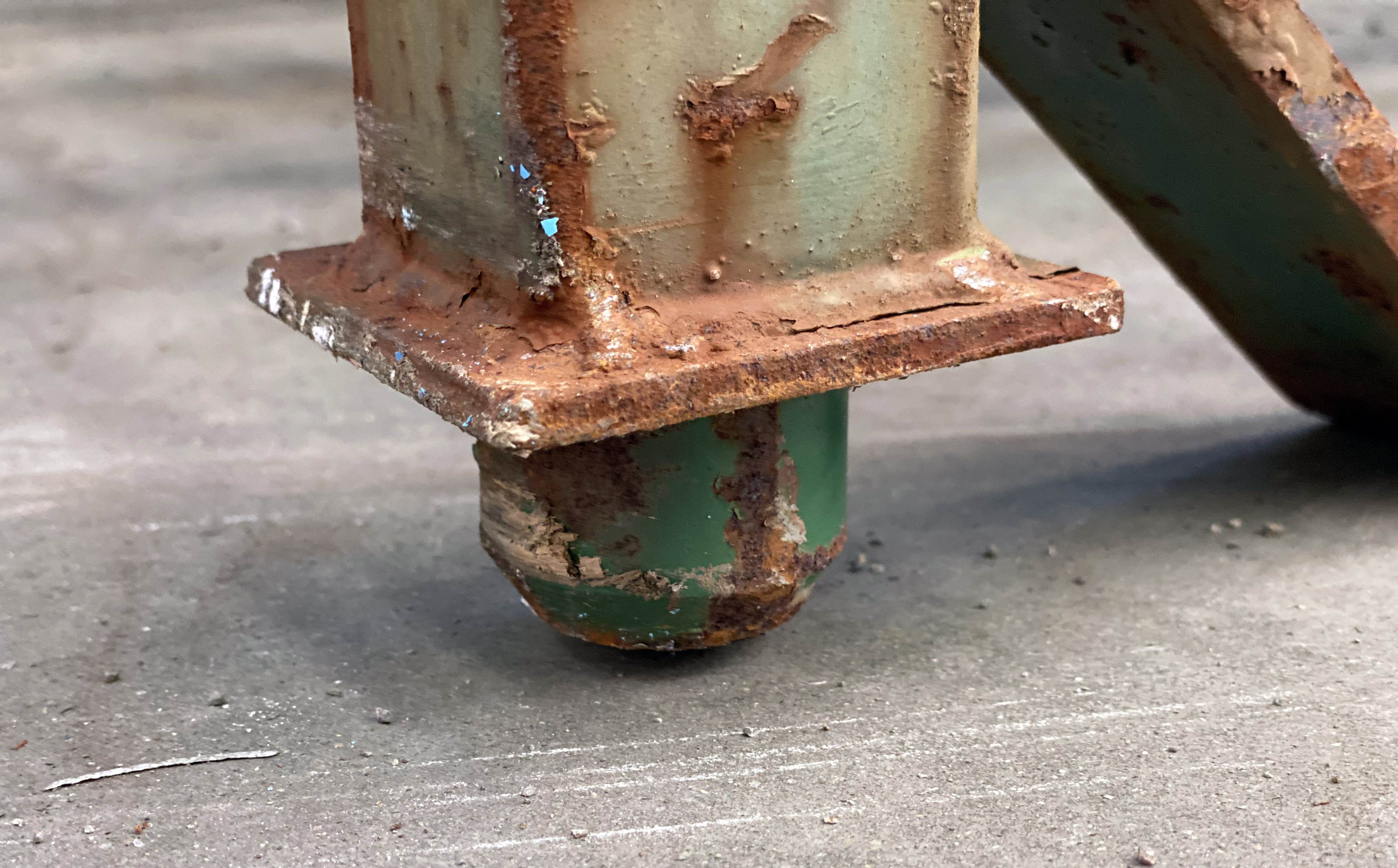 Pedane metalliche usate con sponde ripieghevoli in vendita - foto 10