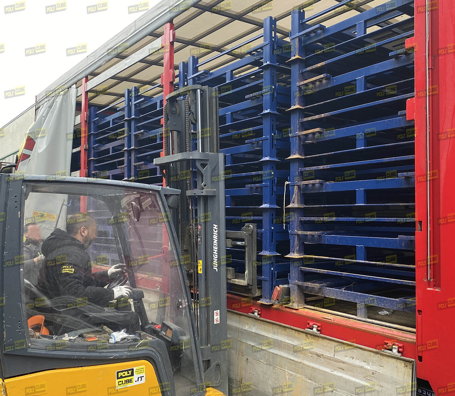 Scaffali mobili usati e ripiegabili per pneumatici in vendita - foto 5