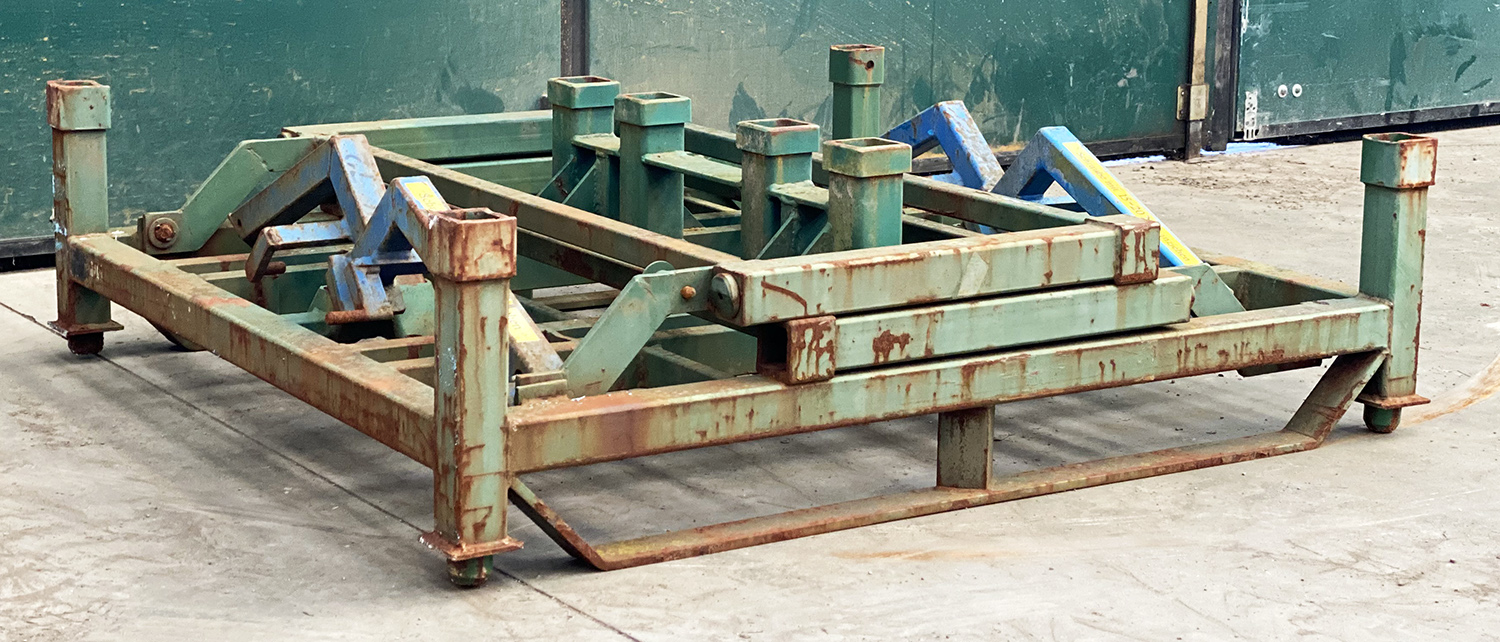 Pedane metalliche usate con sponde ripieghevoli in vendita - foto 6
