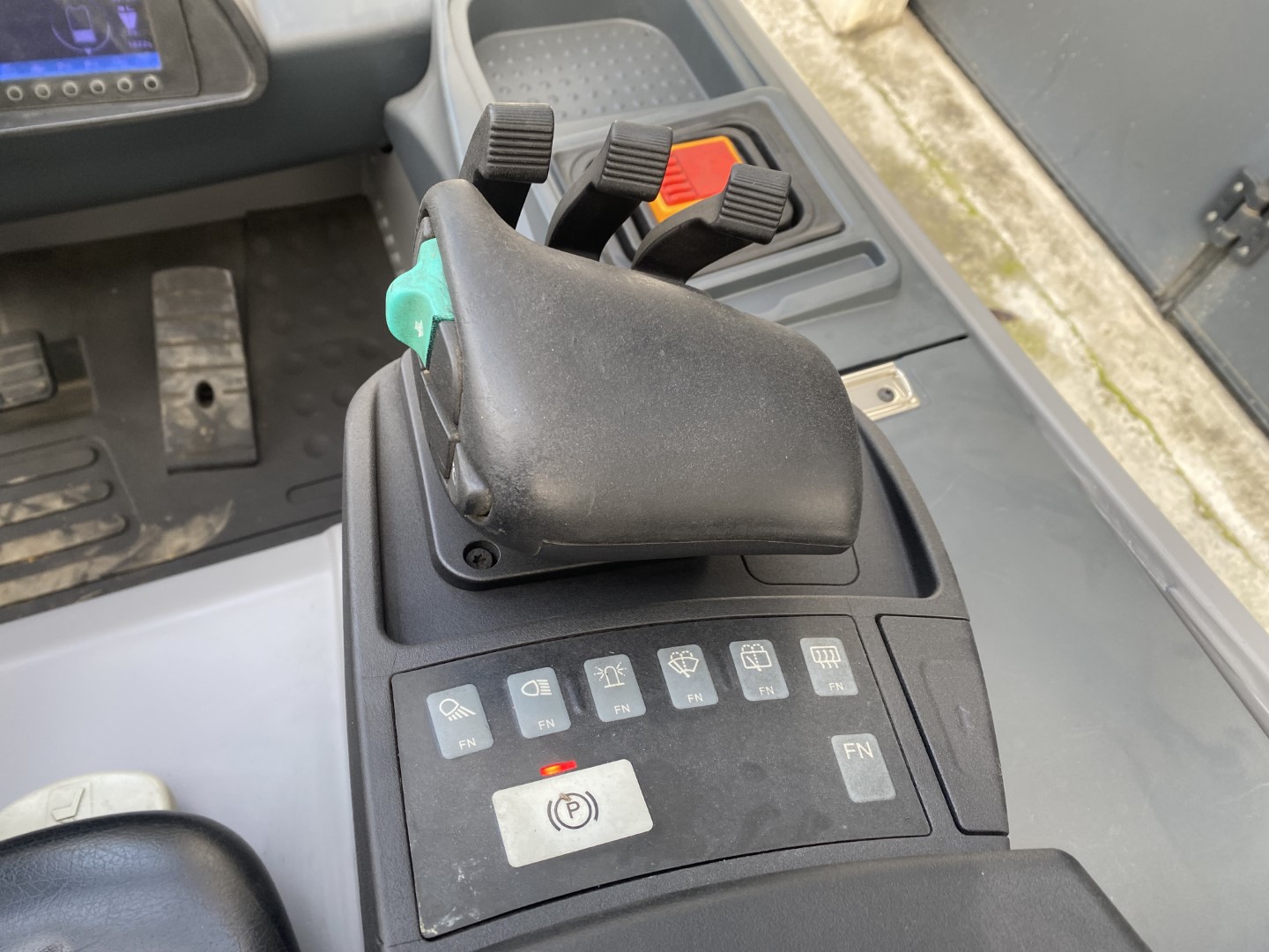 Carrello elevatore elettrico Jungheinrich EFG 430K in vendita - foto 13