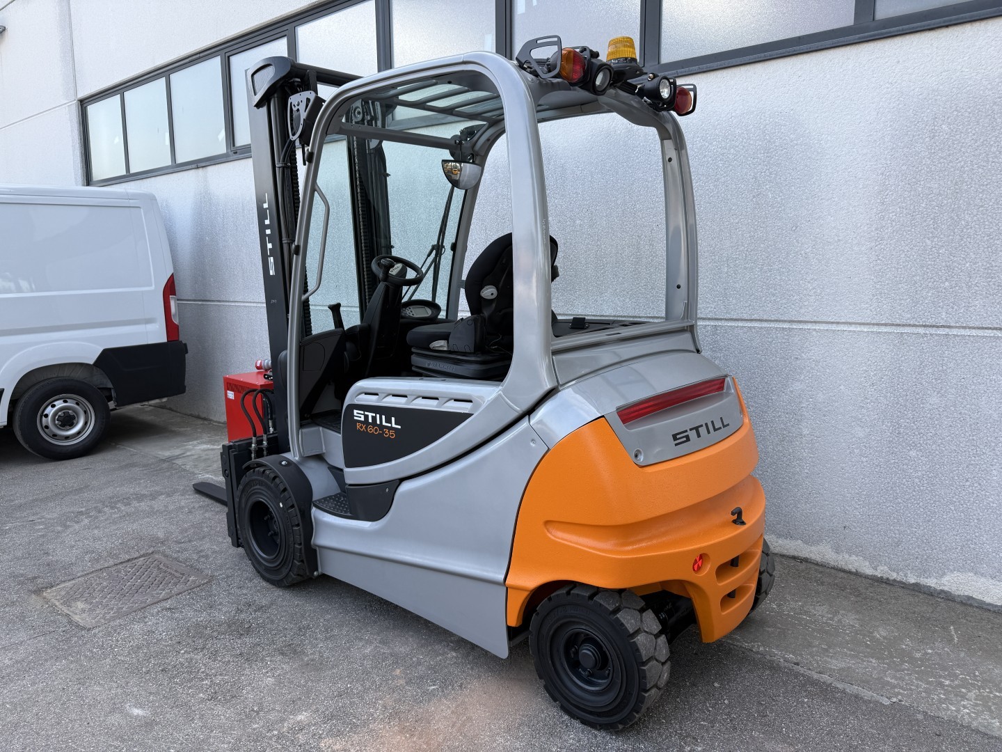 Carrello elevatore elettrico 4 ruote Still RX 60-35 in vendita - foto 3