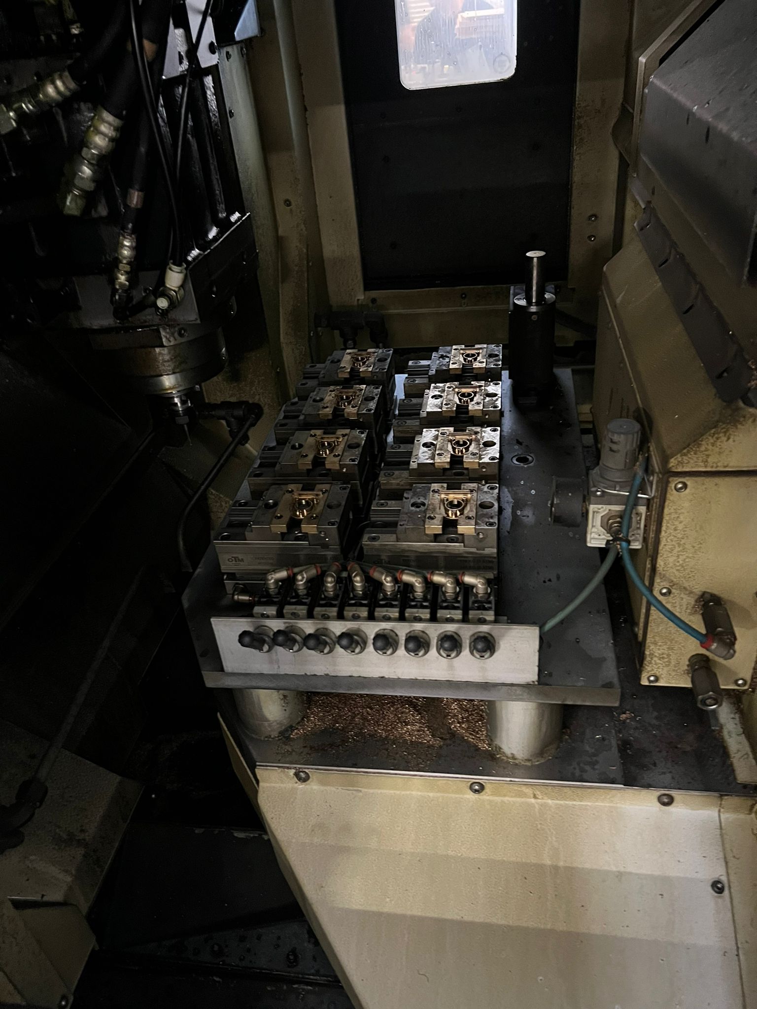 Centro di lavoro verticale rotopallet Mazak Primos 400S in vendita - foto 3
