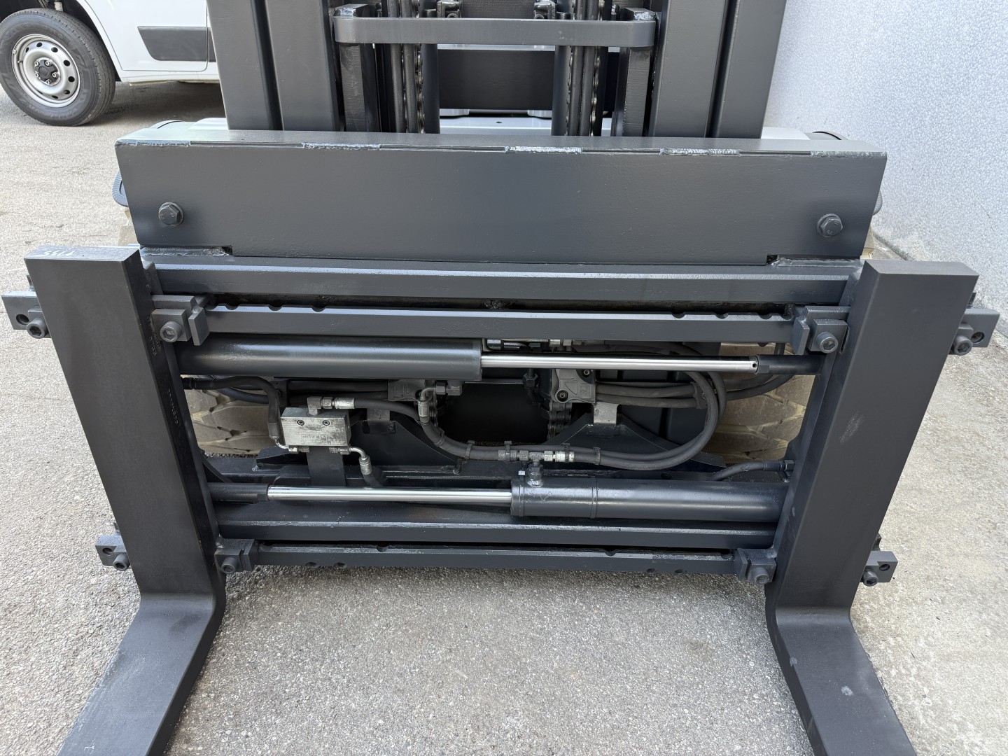 Carrello elevatore elettrico 4 ruote Still RX 60-40/600 in vendita - foto 10