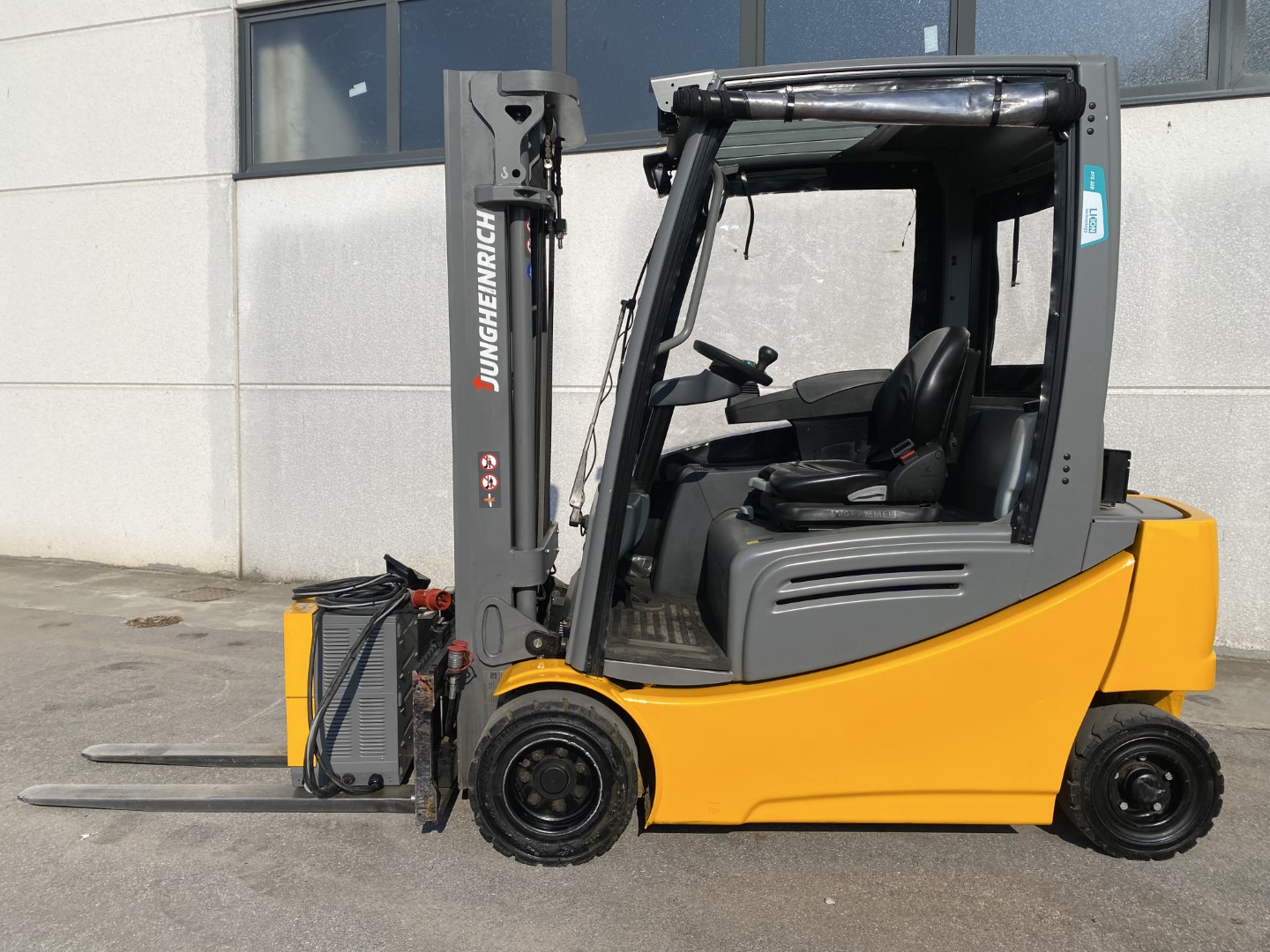 Carrelli elevatori in vendita