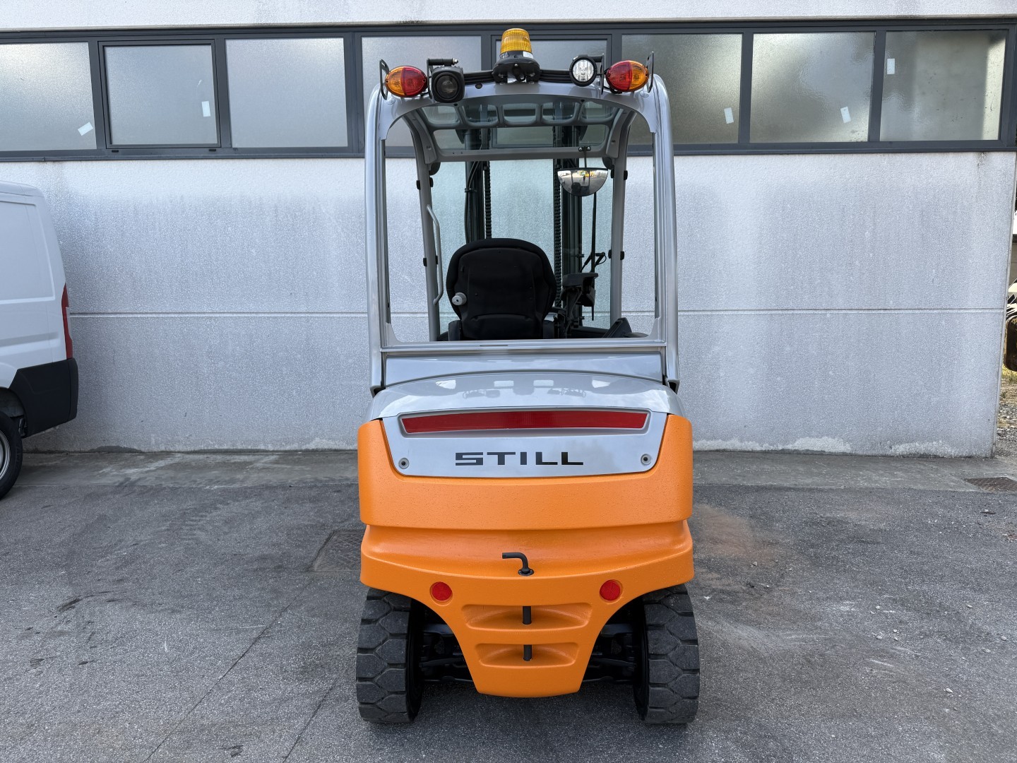 Carrello elevatore elettrico 4 ruote Still RX 60-35 in vendita - foto 4