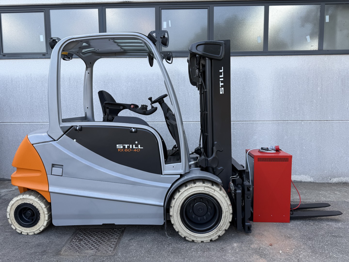 Carrello elevatore elettrico 4 ruote Still RX 60-40/600 in vendita - foto 6