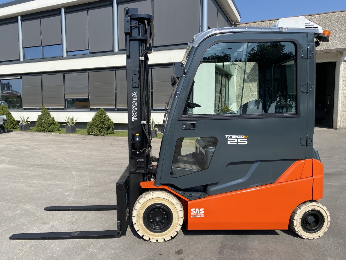 Carrelli elevatori in vendita