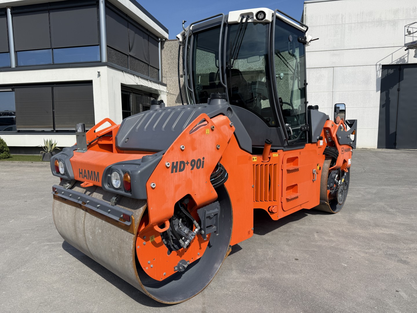 Rullo vibrante tandem Hamm HD+90i VV-S anno 2018 in vendita - foto 5