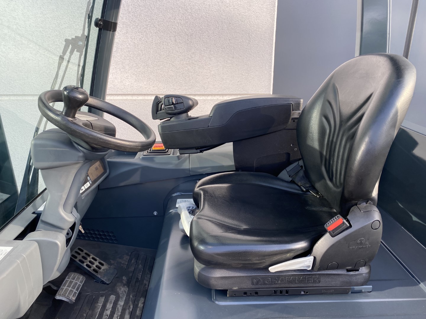 Carrello elevatore elettrico Jungheinrich EFG-425 KS in vendita - foto 14