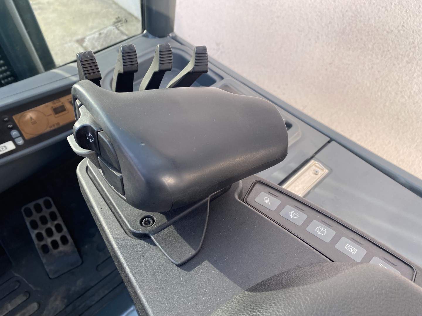 Carrello elevatore elettrico Jungheinrich EFG-425 KS in vendita - foto 13
