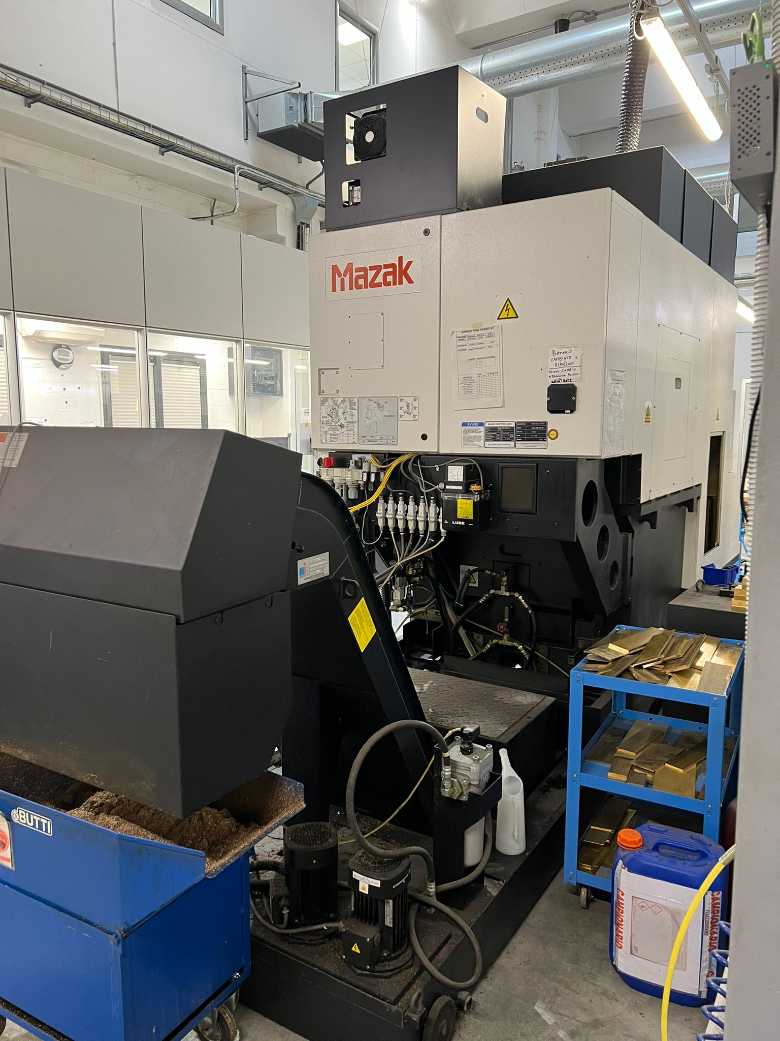 Centro di lavoro verticale rotopallet Mazak Primos 400S in vendita - foto 2