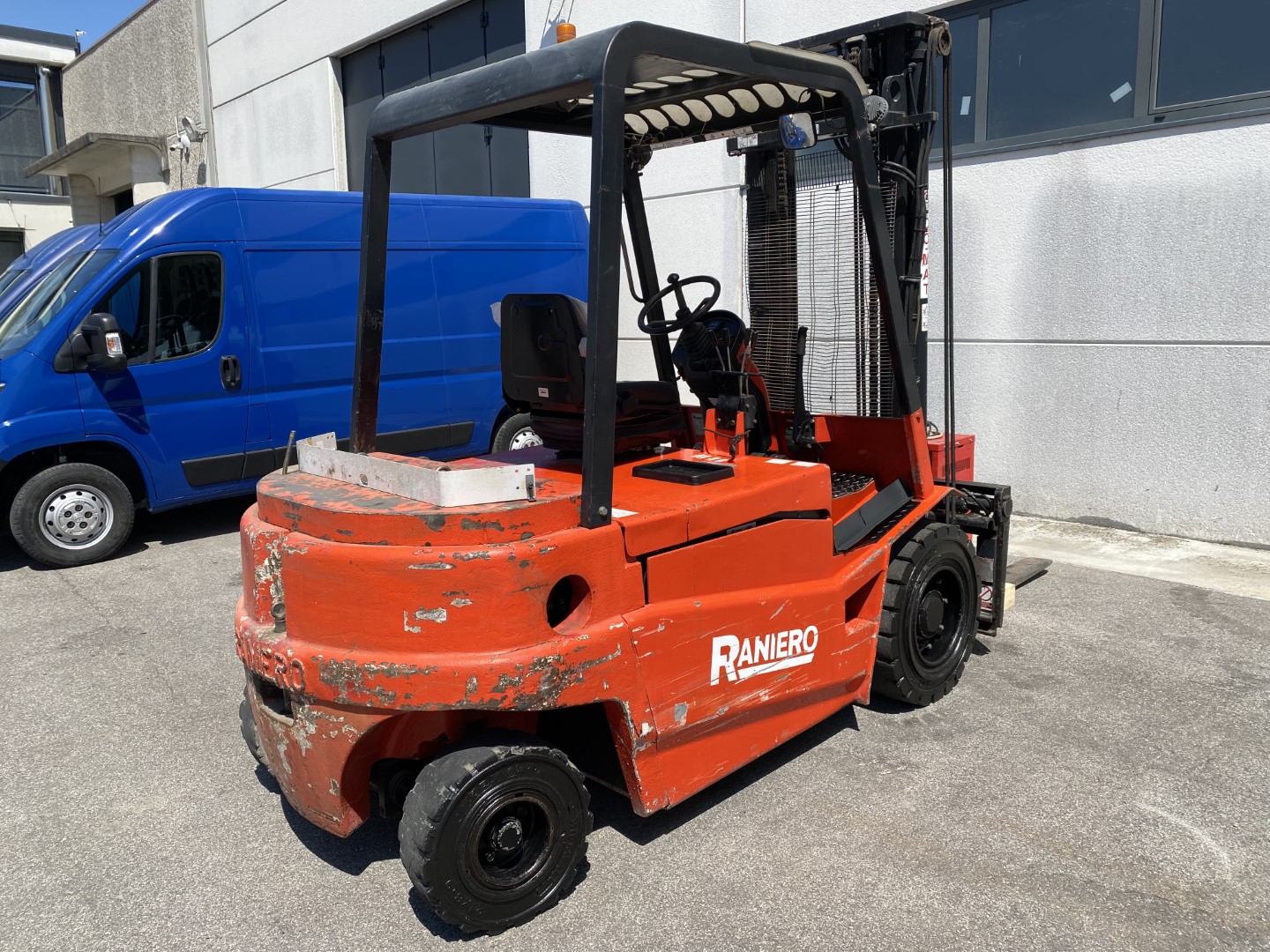 Carrello elevatore elettrico Raniero RH45 in vendita - foto 5