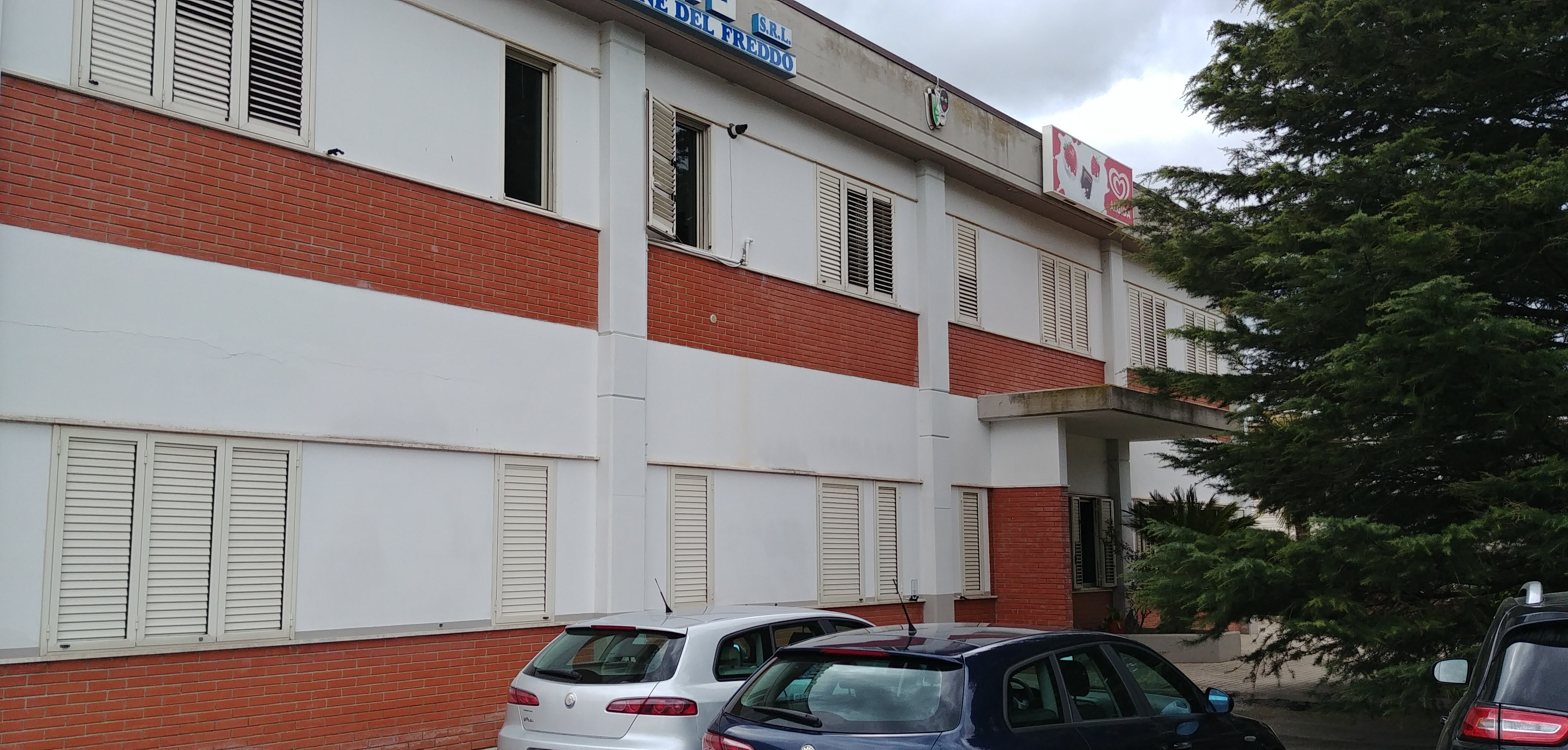 Capannoni in vendita