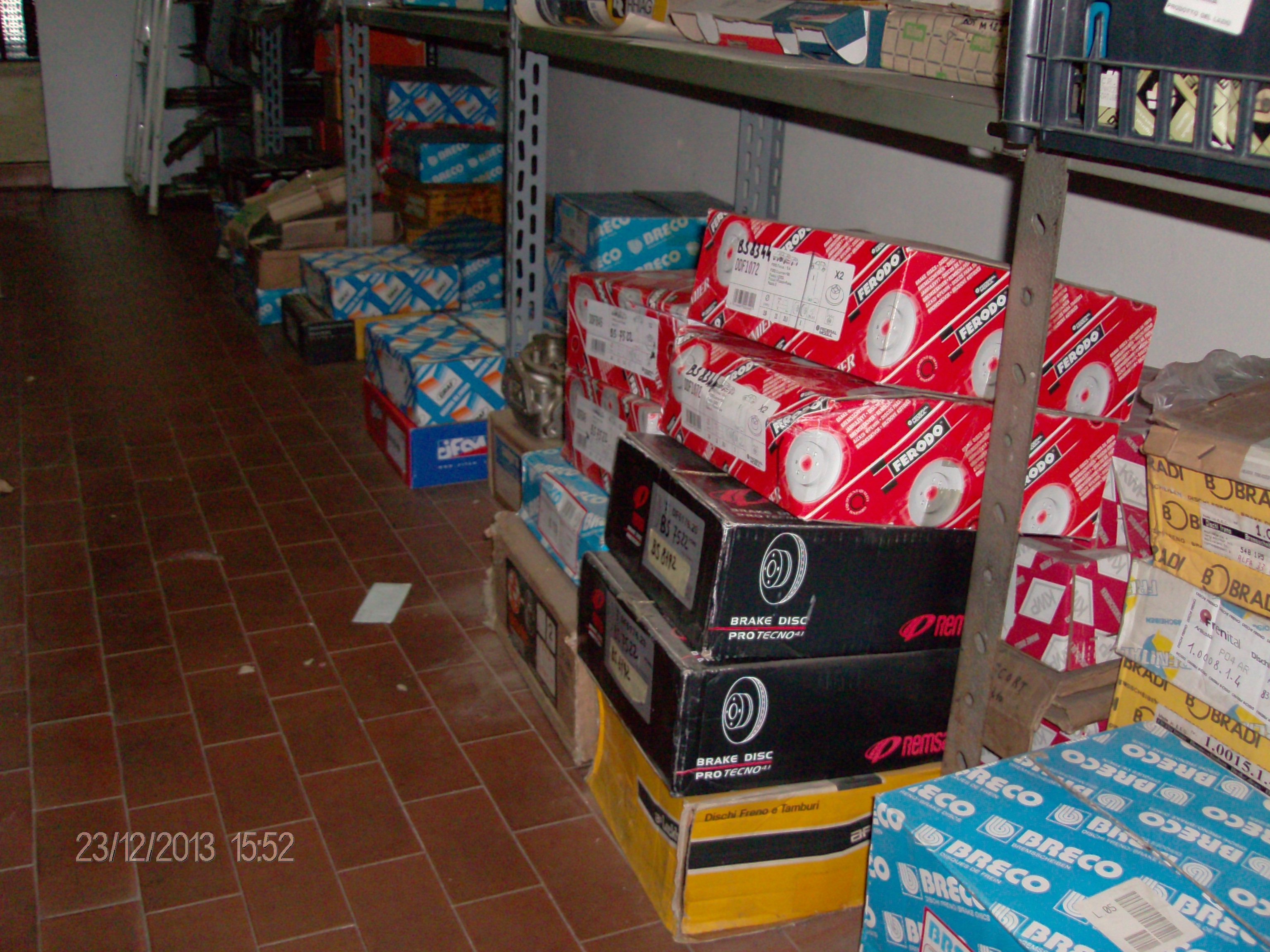 Stock ricambi auto in vendita - foto 2