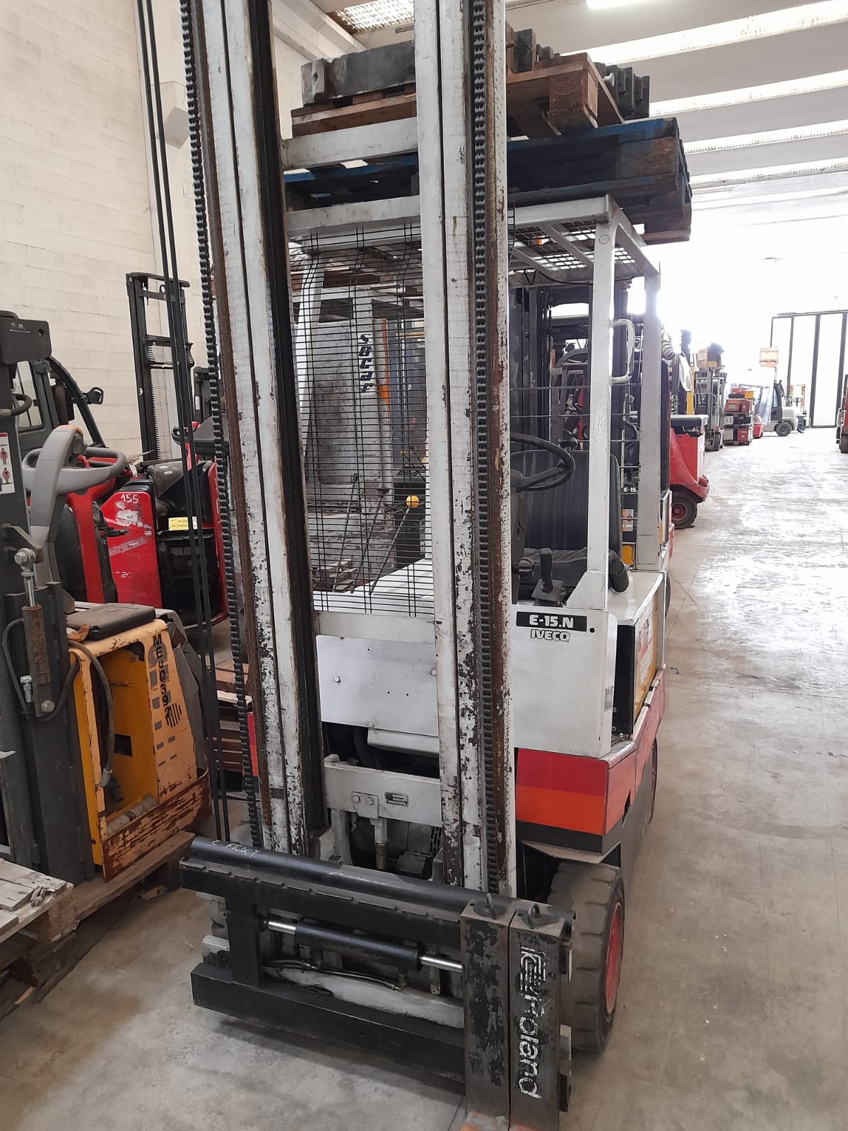 Carrelli elevatori in vendita