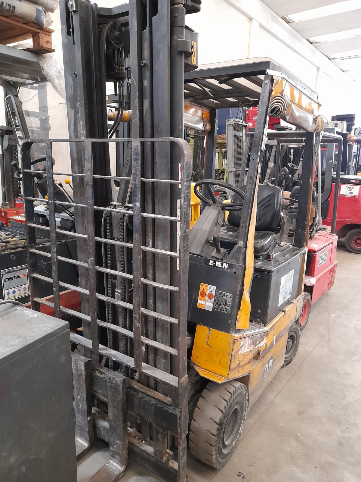 Carrelli elevatori in vendita