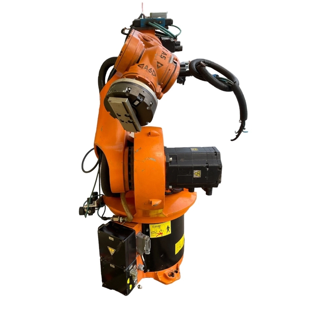 Kuka Robot KR15L6/2 Robot antropomorfo Industriale in vendita - foto 3