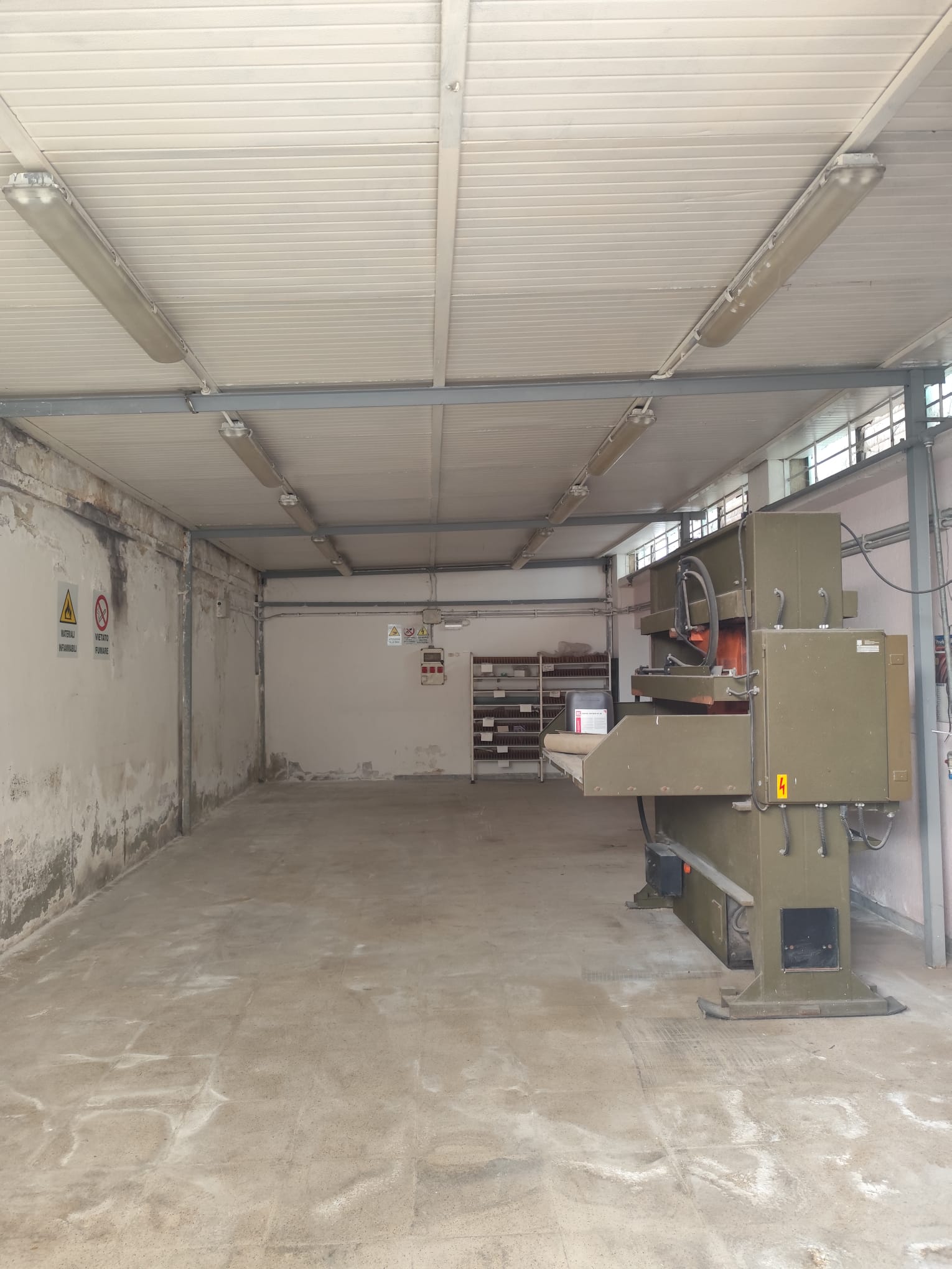 Capannone in vendita a Barletta Via Luigi Scuro, 41 in vendita - foto 5