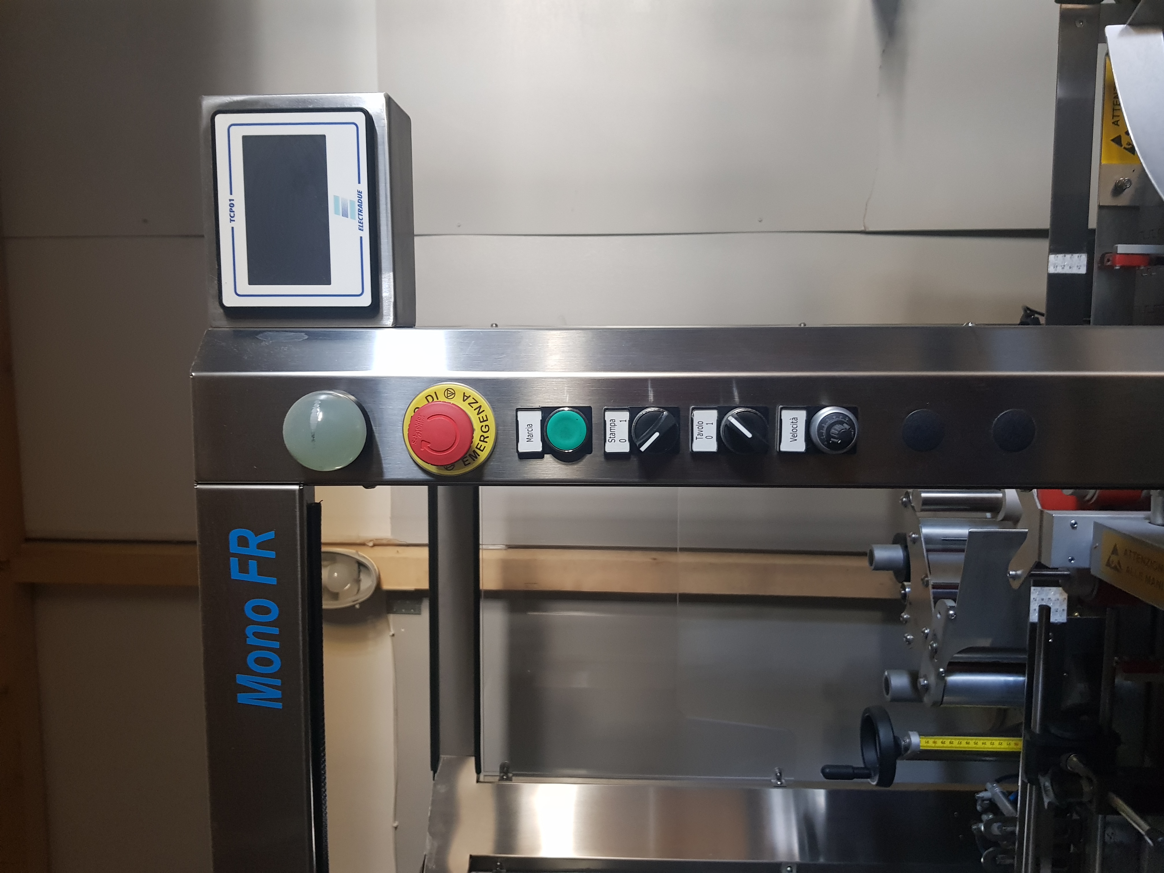 Etichettatrice automatica lineare in vendita - foto 4