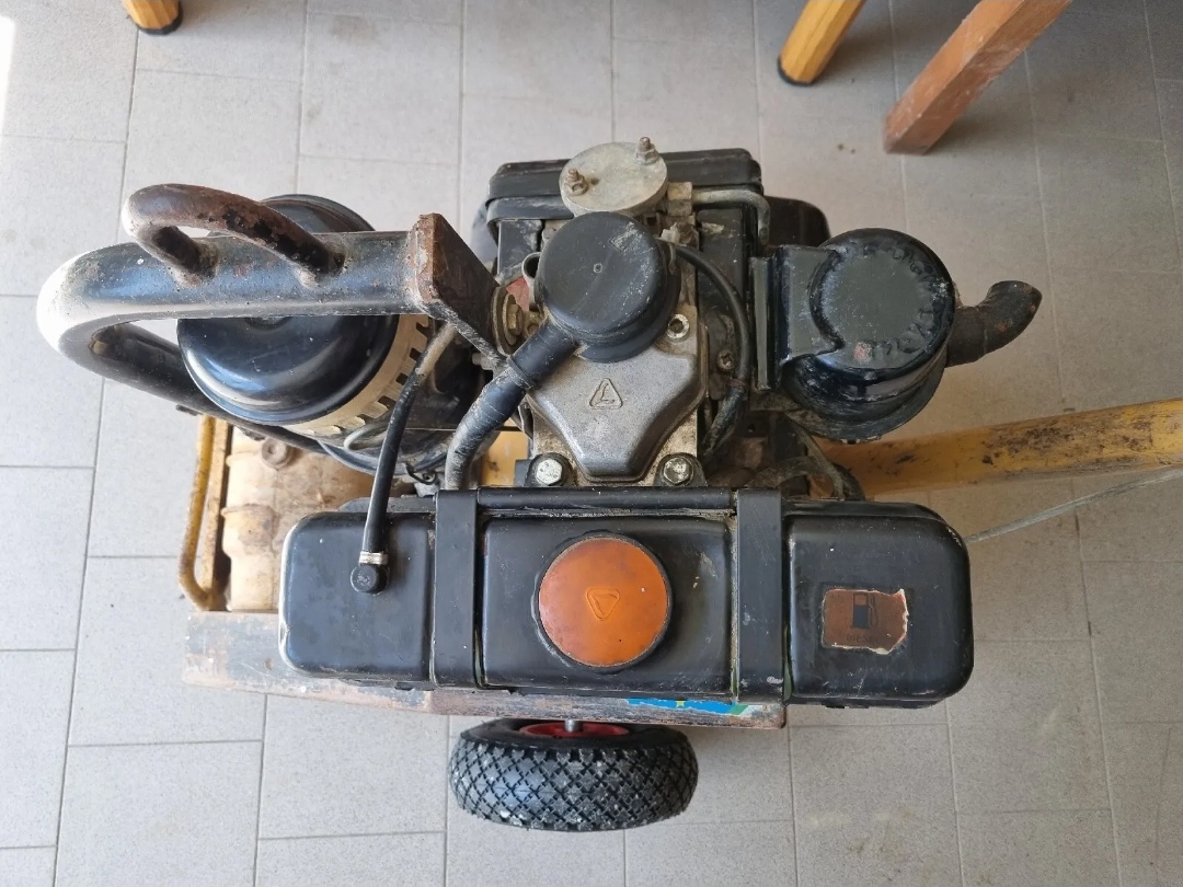 Piastra Vibrante Compattatore Vibrocostipatore Sicom in vendita - foto 3