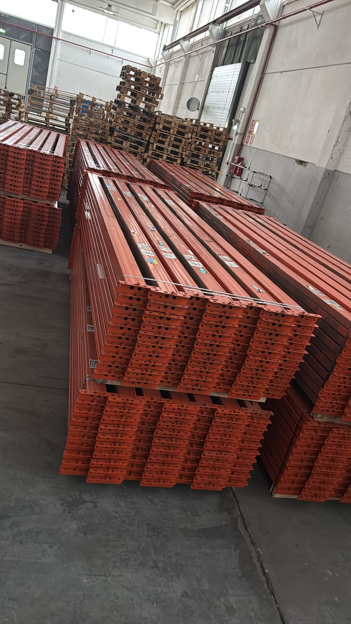 Scaffalature e soppalchi in vendita - foto 2