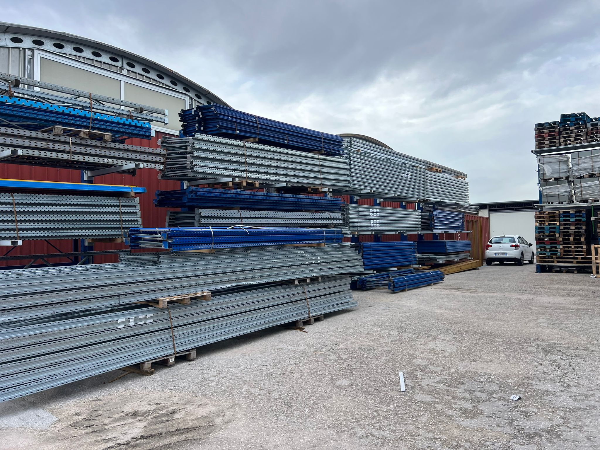 Scaffalature usate in vendita - foto 2