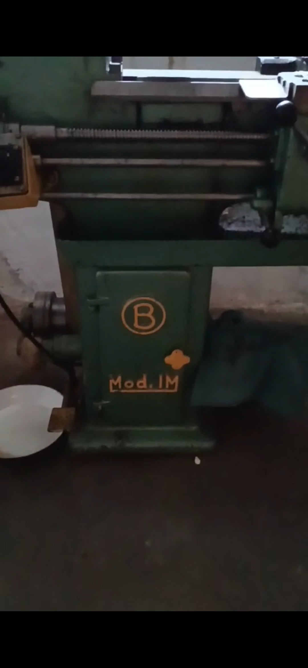 Tornio parallelo d'epoca BREDA Mod. 1M in vendita - foto 3