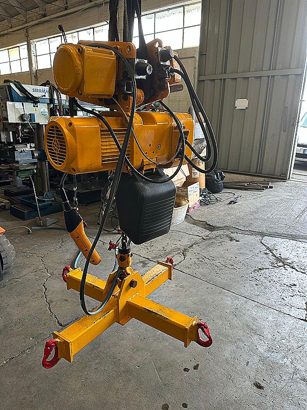 Paranco a catena Kito 1.6 ton in vendita - foto 2