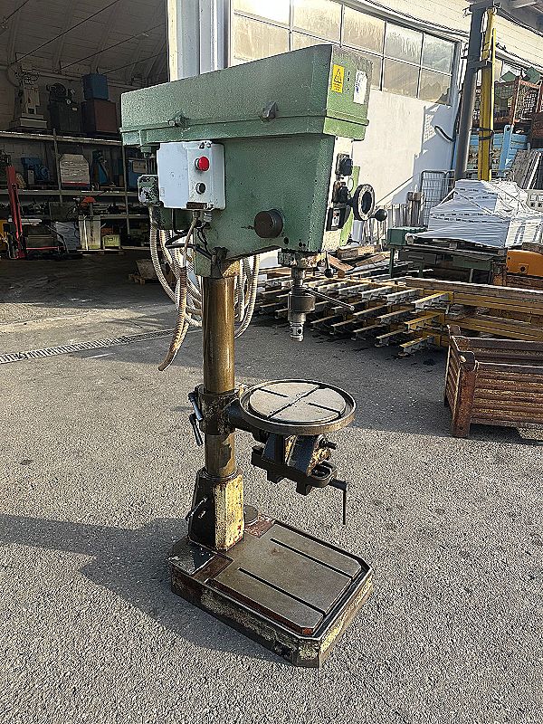 Trapano a colonna Serrmac 30  maschiatrice in vendita - foto 5