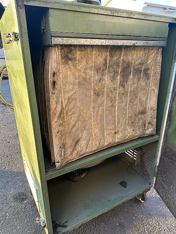 Aspiratore usato per fumi di saldatura  in vendita - foto 2