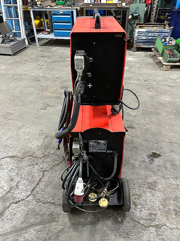 Saldatrice a filo Helvi Unimig 298 in vendita - foto 2