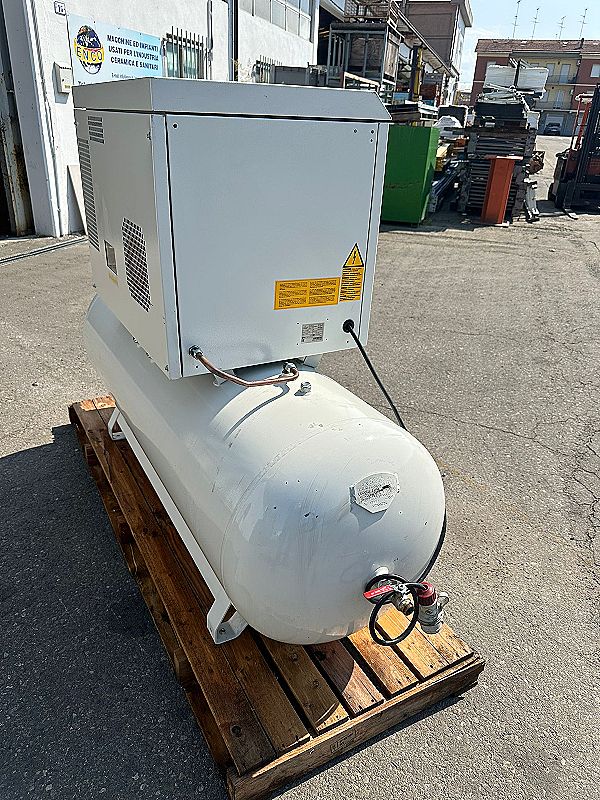 Compressore silenziato Fiac motore da 5,5kw in vendita - foto 4
