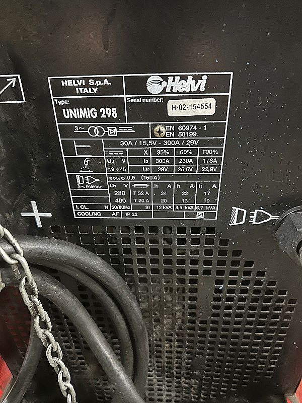 Saldatrice a filo Helvi Unimig 298 in vendita - foto 3