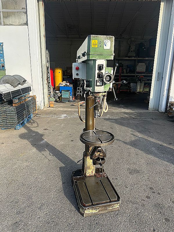 Trapano a colonna Serrmac 30  maschiatrice in vendita - foto 2