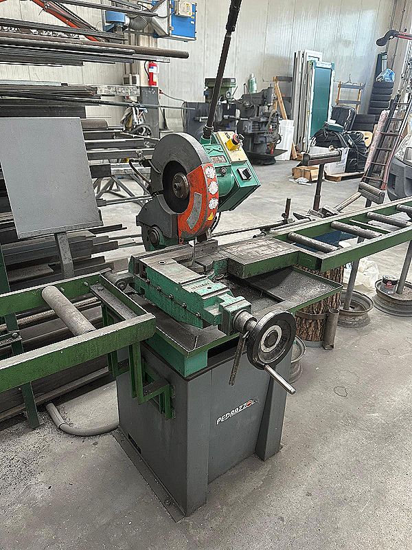 Troncatrice a una testa Pedrazzoli B 300 MRM  in vendita - foto 1
