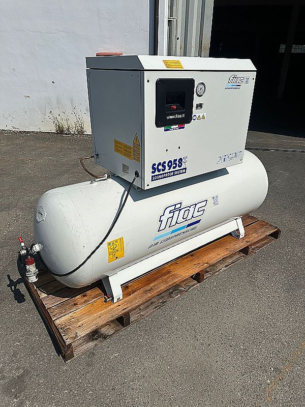 Compressore silenziato Fiac motore da 5,5kw in vendita - foto 7