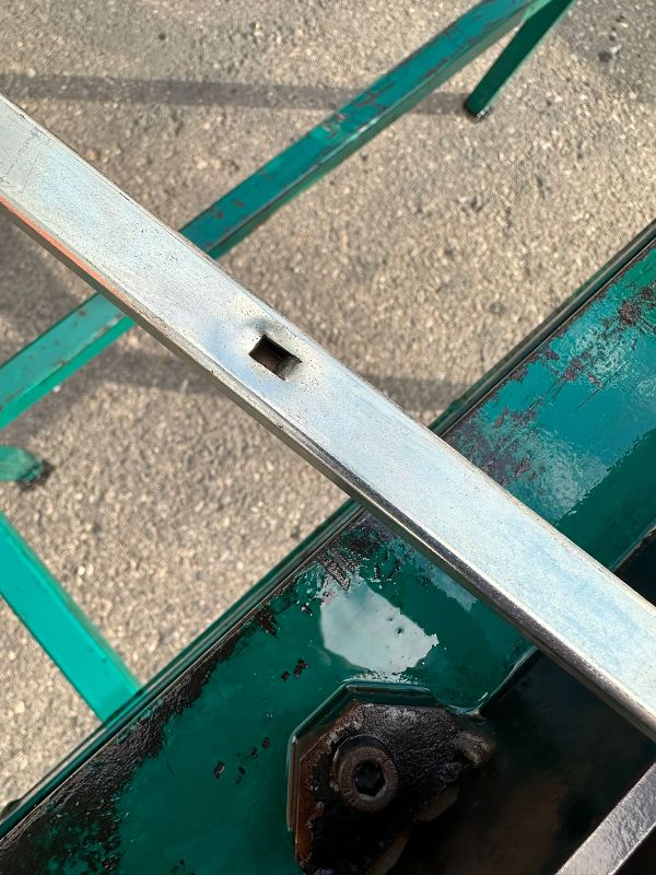 Macchina per fare asole  in vendita - foto 2