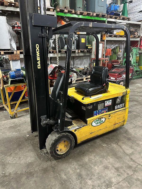 Muletto elettrico Daewoo modello B 18 T  in vendita - foto 1