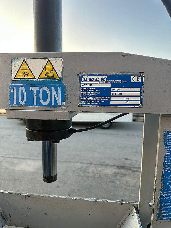 Pressa da banco usata OMCN 400 bar e 10 ton in vendita - foto 3