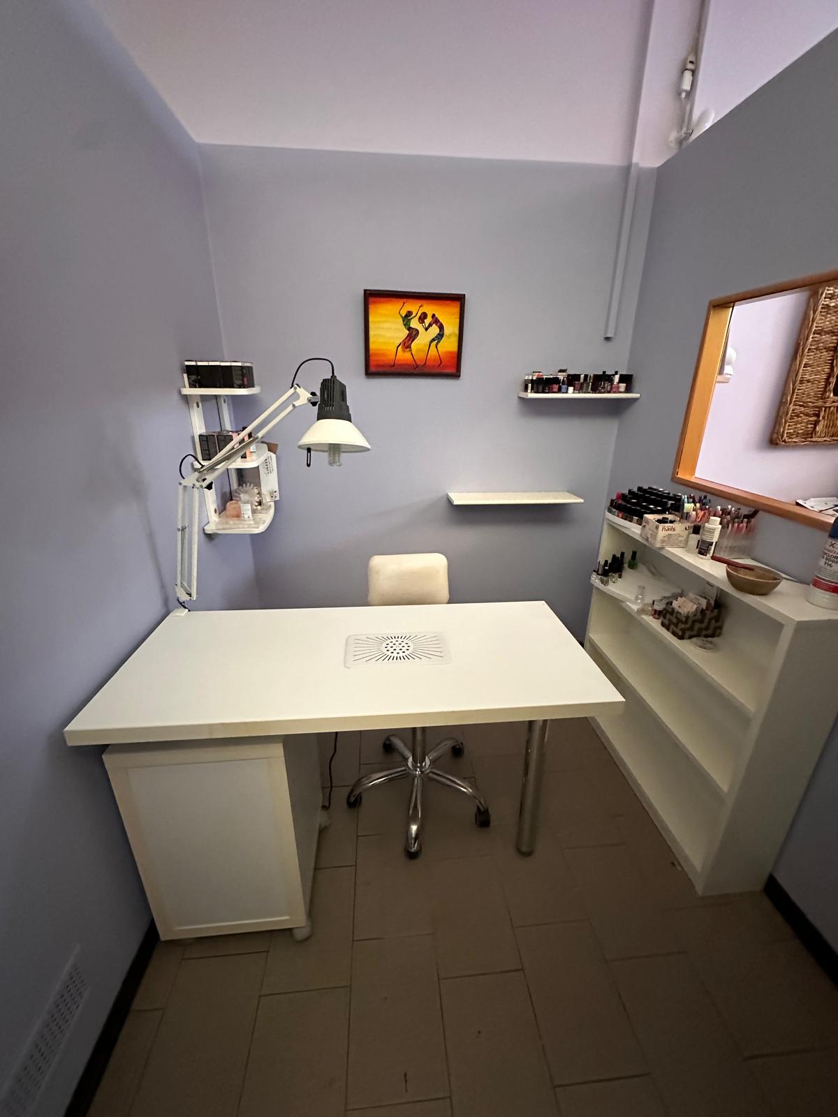 MACCHINARI PER ESTETICA E SOLARIUM – CHIUSURA ATTIVITÀ in vendita - foto 4